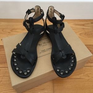 Matt Bernson Cute Summer Sandals Sz 6